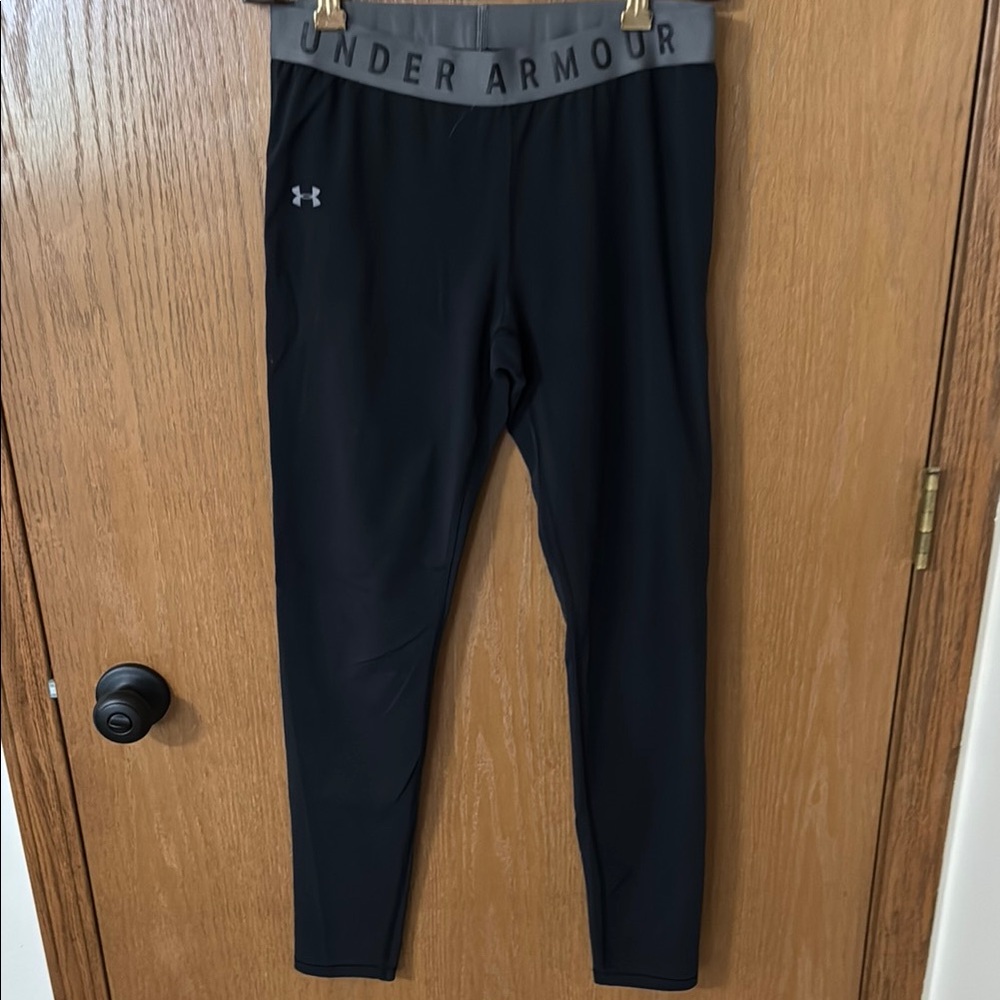 Under Armour Black Leggings Moisture-Wicking Athletic Wear